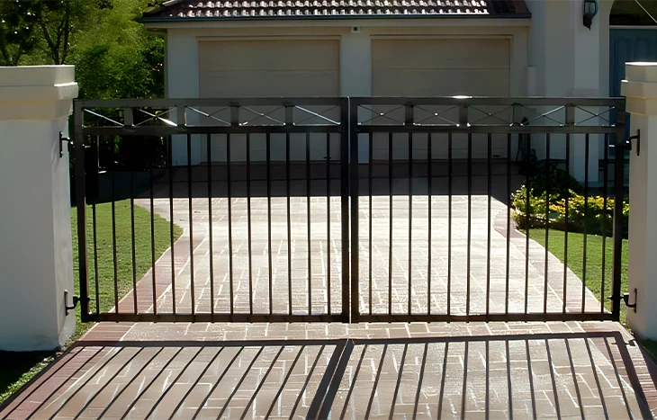 manual-driveway-gates4bf22cf5-44bb-4122-be05-7efdfe2a6cb0